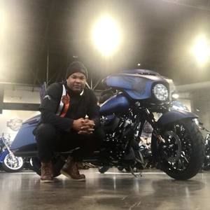 Meet your Posher, Tj